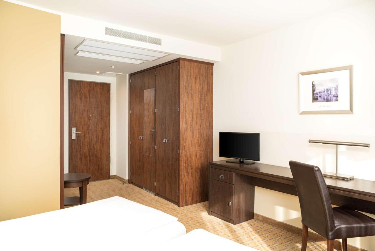 Elaya Hotel Hamburg Finkenwerder Ehemals The Rilano Hotel Hamburg Zewnętrze zdjęcie