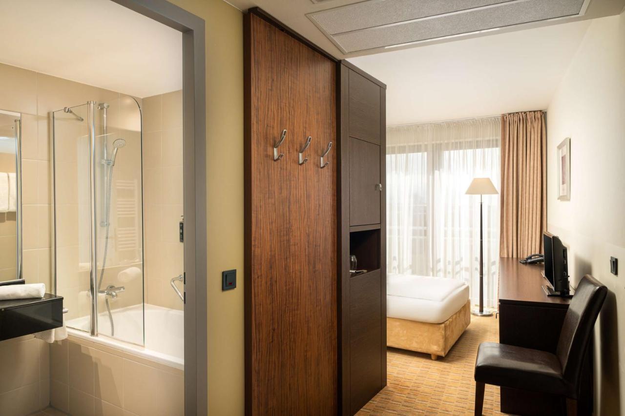 Elaya Hotel Hamburg Finkenwerder Ehemals The Rilano Hotel Hamburg Zewnętrze zdjęcie