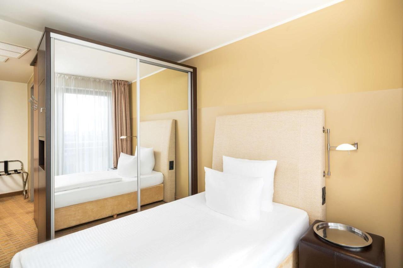 Elaya Hotel Hamburg Finkenwerder Ehemals The Rilano Hotel Hamburg Zewnętrze zdjęcie